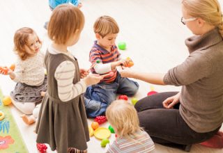 Freies Geschlecht von Mama und Sohn