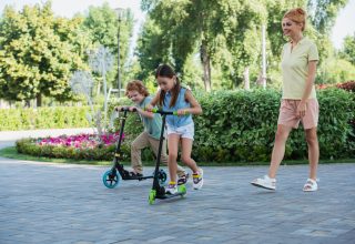 Familienausflug mit Roller