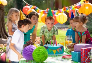 Kindergeburtstagsparty im Garten